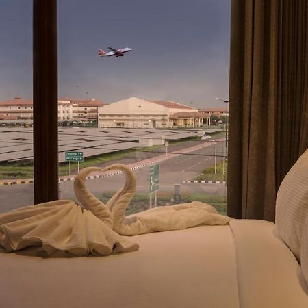Florida Airport Hotel Kochi Nedumbassery Eksteriør bilde